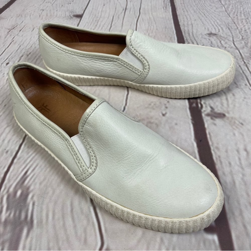 FRYE Camille white leather slip-on sneaker loafer shoes, size 6